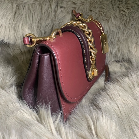 COACH Cross Body Purse - Picture 3 of 8